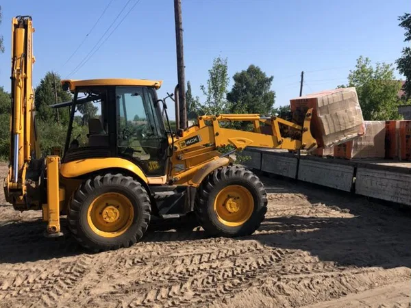 Услуги аренда экскаватора погрузчика jcb 4cx