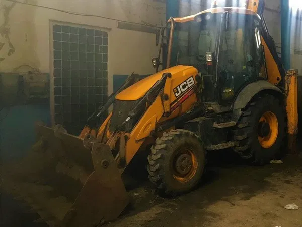 Услуги экскаватора JCB