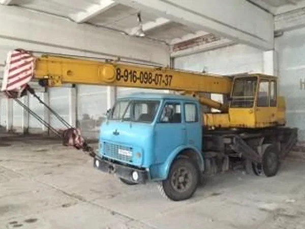 Автокран МАЗ 5334