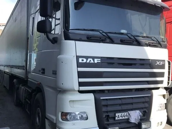 Седельный тягач DAF 105.462