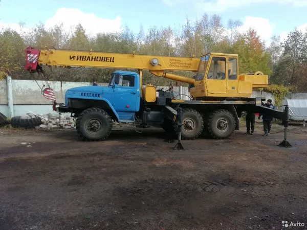 Автокран 16т