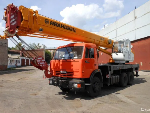 Аренда автокрана 25т 31м