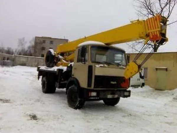 Автокран Ивановец КС-35715 на шасси МАЗ
