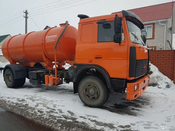 Услуги. выкачиваем канализацию жбо 10 куб