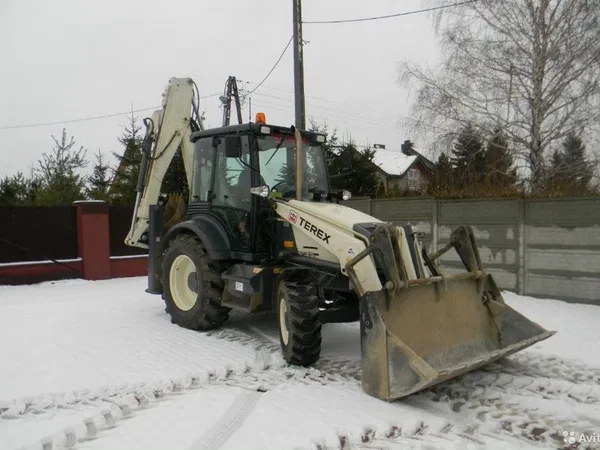 Экскаватор-погрузчик terex (3 в 1)