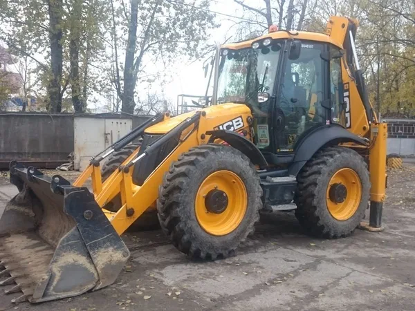 Аренда экскаватора погрузчика JCB 4CX Гидромолот
