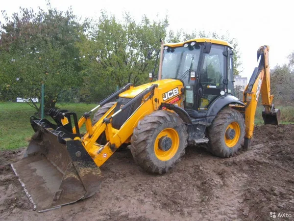 Экскаватор погрузчик JCB гидромолот,ямобур