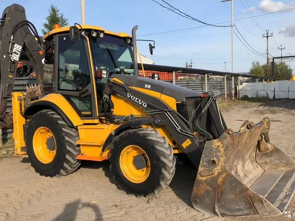 Экскаватор-погрузчик volvo BL71B услуги, аренда