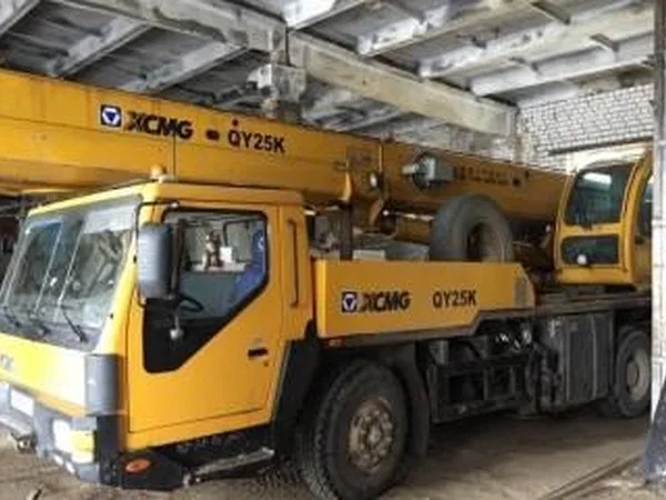 Автокран XCMG QY25K