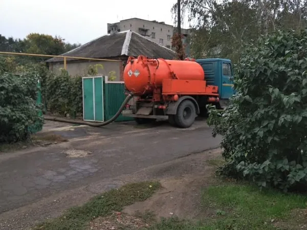 Услуги ассенизатора и илососной машины, откачка ям