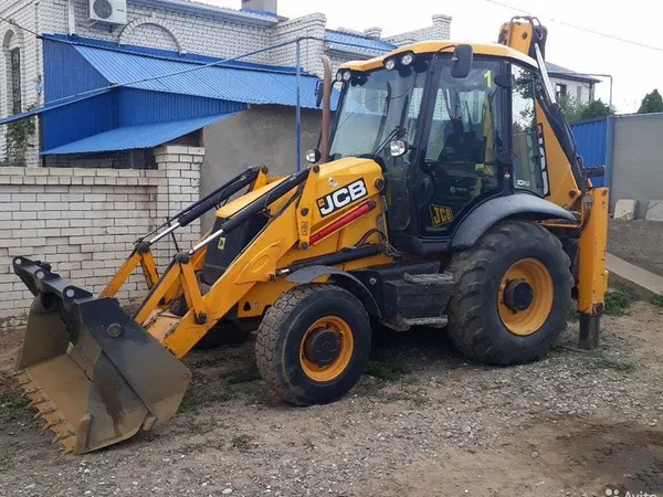 Услуги экскаватора погрузчика JCB 3CX