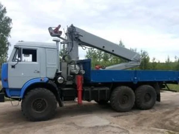 Бортовой грузовик с КМУ КамАЗ 43118