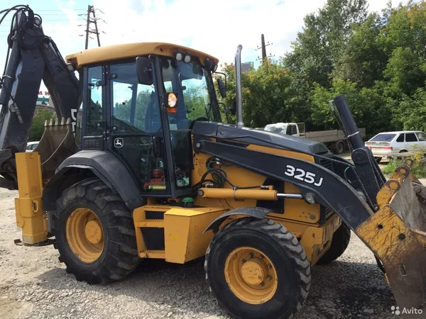 Аренда экскаватора-погрузчика JCB 3CX г. Екатеринб