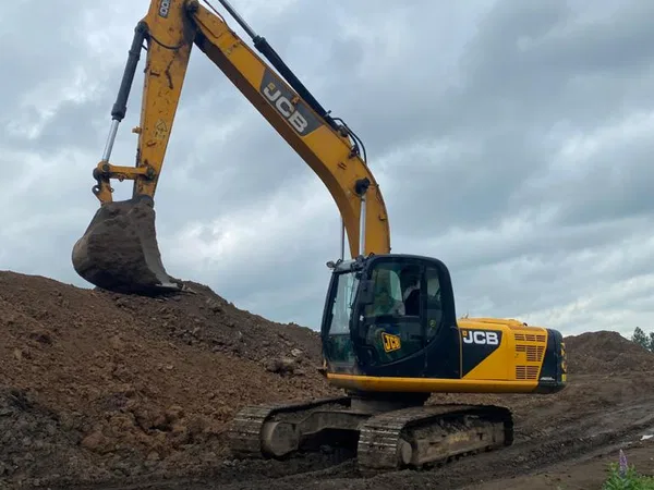 Гусеничный экскаватор JCB 200 NLC