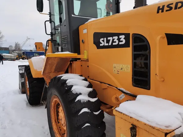 Фронтальный погрузчик Hyundai HSD SL 733