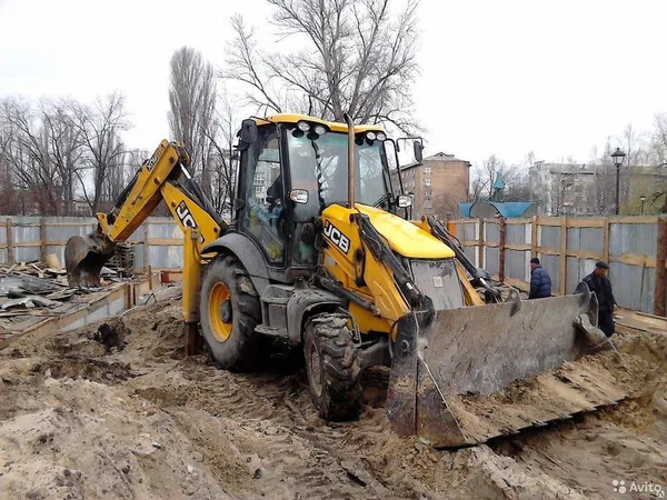 Аренда экскаватора погрузчика JCB