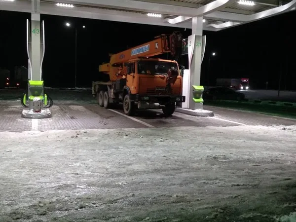 Автокран 25 тонник