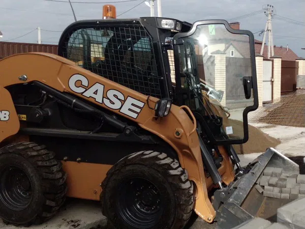 Аренда, услуги минипогрузчика case250, вobcat S650