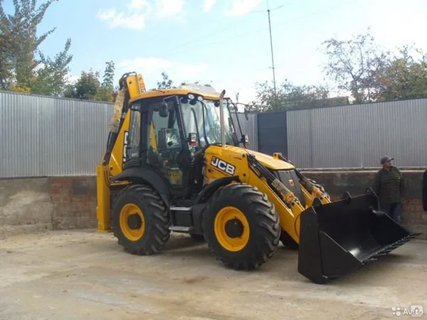 Экскаватор погрузчик jcb