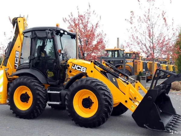Аренда экскаватора погрузчика JCB в Первоуральске