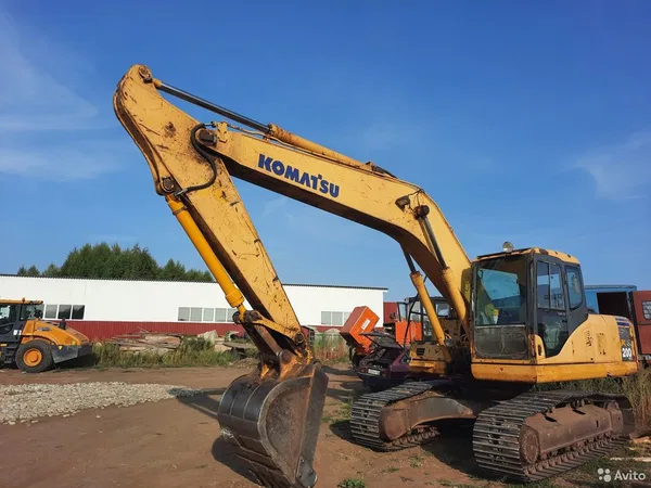 Аренда гусеничного экскаватора Komatsu Pc200-7