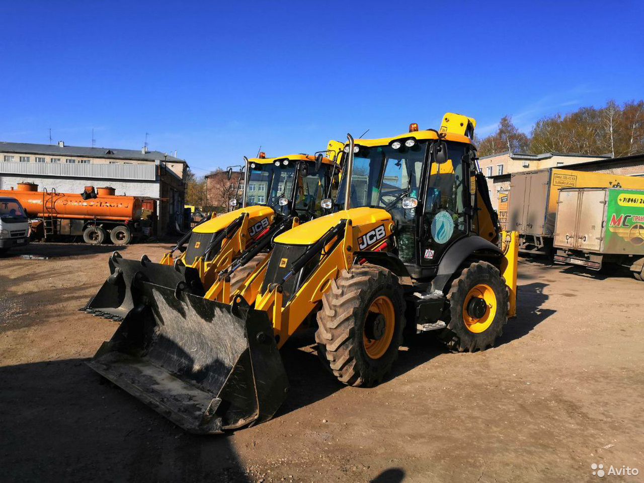 Аренда экскаватора-погрузчика JCB