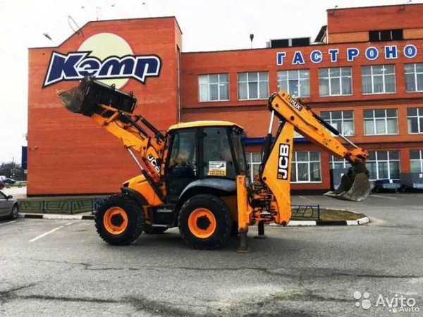 Аренда экскаватора-погрузчика JCB 3CX в Домодедово