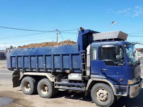 Услуги самосвалов 15-18 м3, доставка сыпучих матер