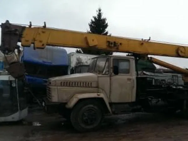 Автокран Галичанин КС-4579 на шасси КрАЗ