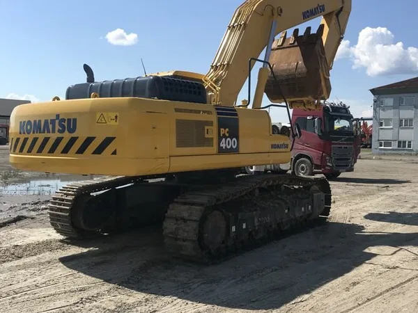 Аренда гусеничного экскаватора Komatsu PC400-8