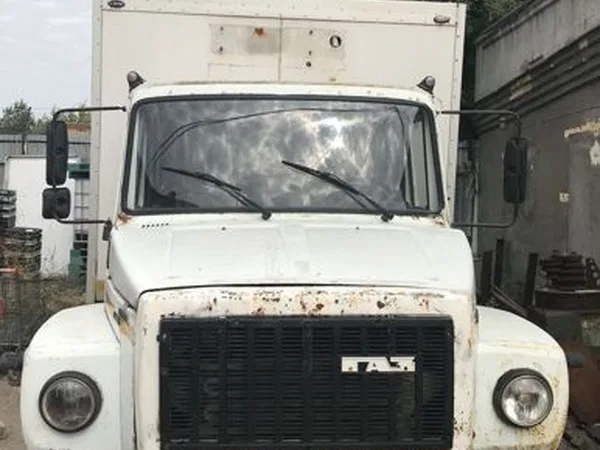 Изотермический грузовик ГАЗ 3309