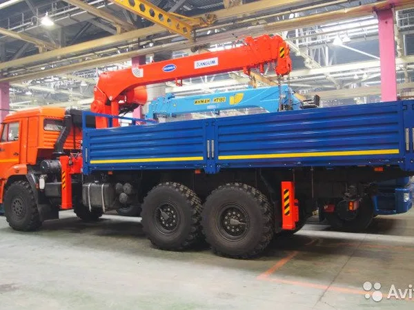 Бортовой грузовик с КМУ КамАЗ 43118 с КМУ Kanglim 1256 GII