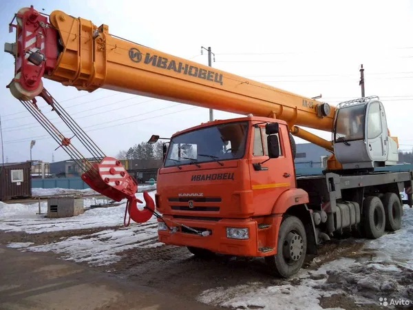 Аренда автокрана 25 тонн 32 метра