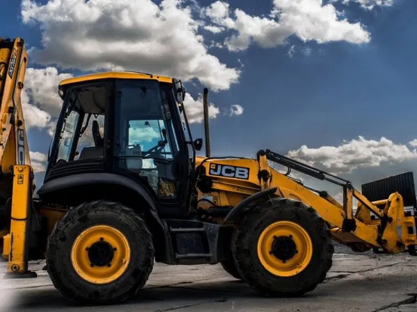 Аренда экскаватора погрузчика JCB 3CX + бур