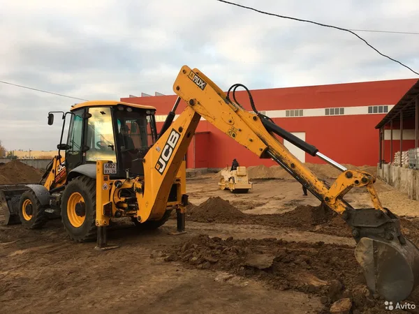 Услуги/Аренда Экскаватора-погрузчика JCB 3CX