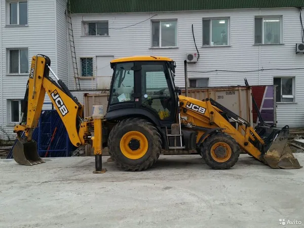 Экскаватор погрузчик бэтмен JCB 3CX