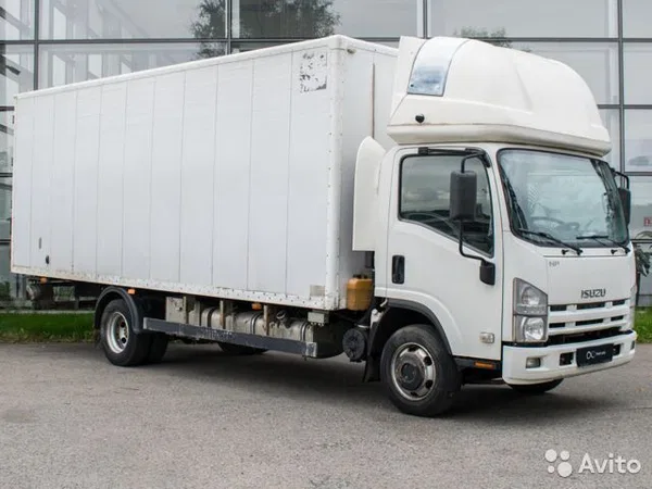 Промтоварный фургон Isuzu ELF QL1100