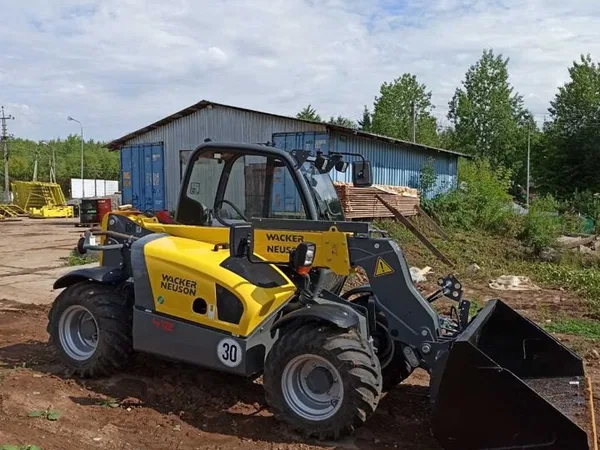 Минипогрузчик телескопический Wacker Neuson TH 412