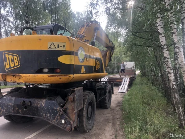 Экскаватор полноповоротный колесный