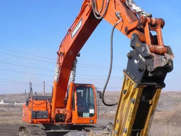 Аренда Экскаватор Doosan DX300 + гидромолот Delta