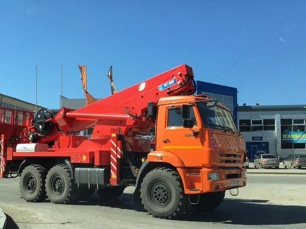 Услуги аренды автовышки 28 м (6*6 вездеход)