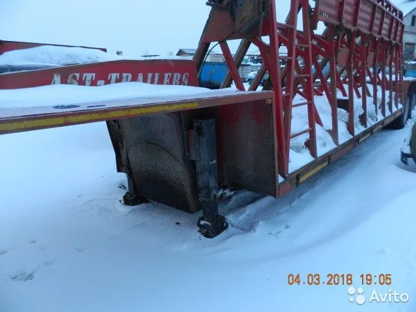 Полуприцеп панелевоз наклонный низкорамный