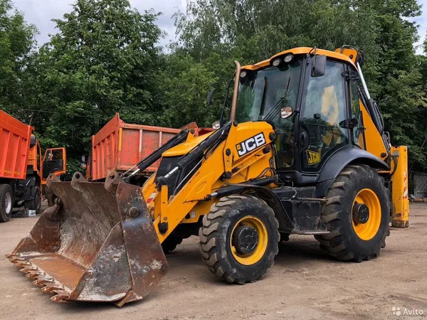 Аренда Экскаватора погрузчика JCB