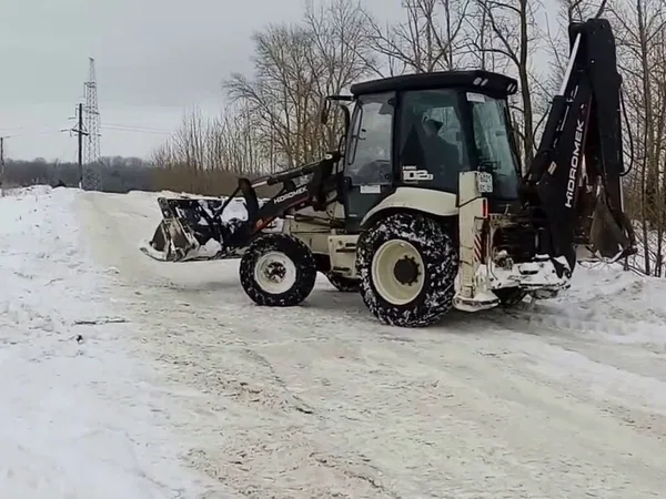 Вывоз и уборка снега