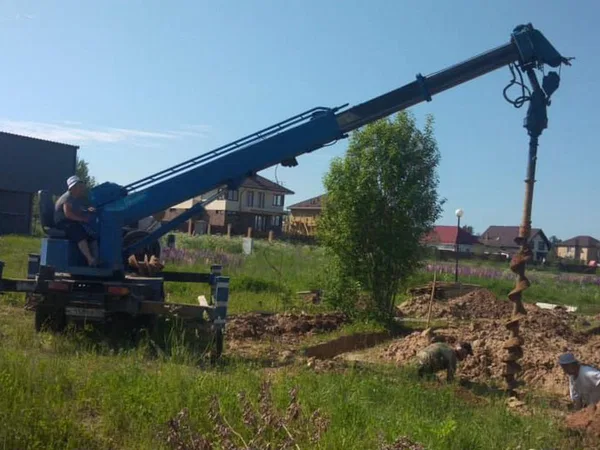 Аренда Ямобура Установка столбов лэп Бурение свай