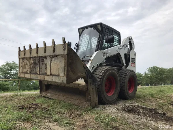 Услуги мини погрузчика Боб кат Bobcat s175