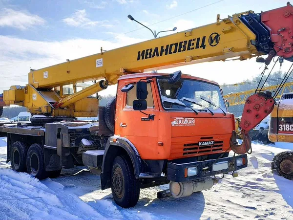 Услуги Автокрана / Аренда Автокрана 25 тонн, стрел