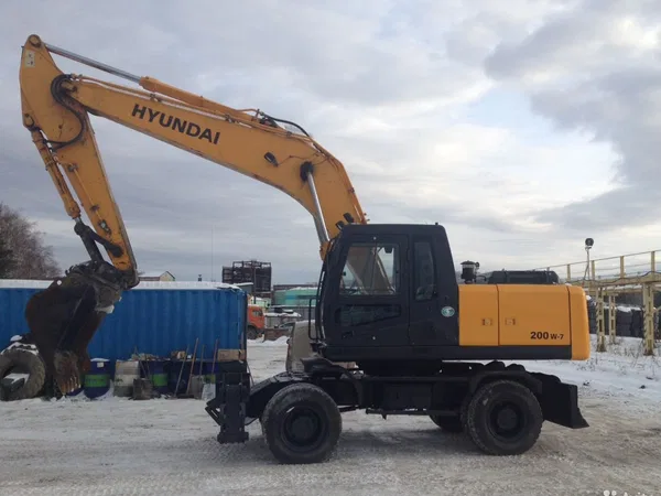 Аренда экскаватора Hyundai R-200