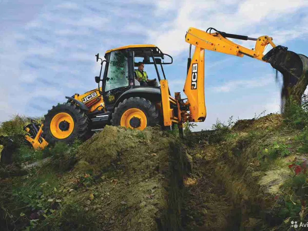 Услуги экскаватора-погрузчика JCB