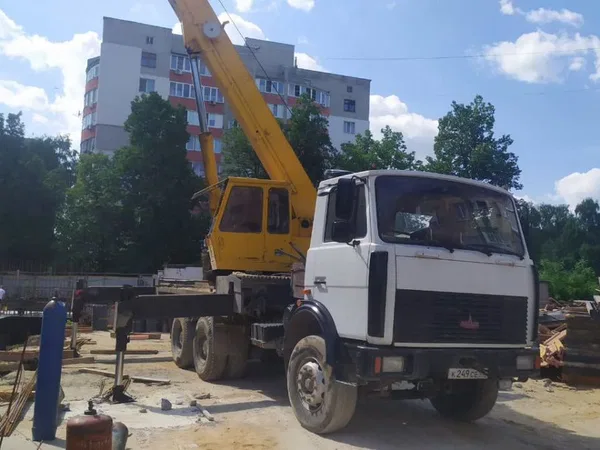 Аренда услуги автокрана 25 тонн